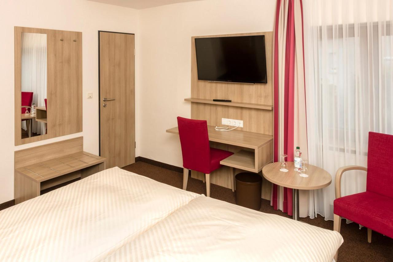 Landhotel Wolf-Mertes Sessenbach Екстер'єр фото
